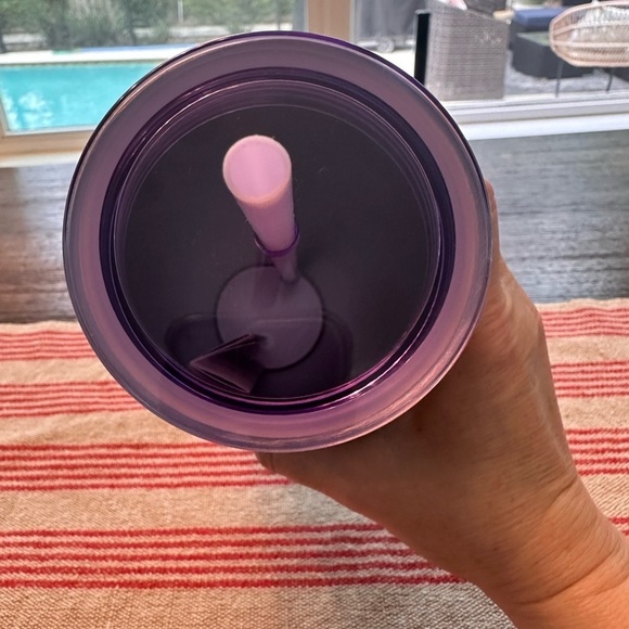 ⭐️Starbucks⭐️ 24 oz Gorgous Ombré Purple Cold Cup Tumbler NWT - Picture 5 of 6